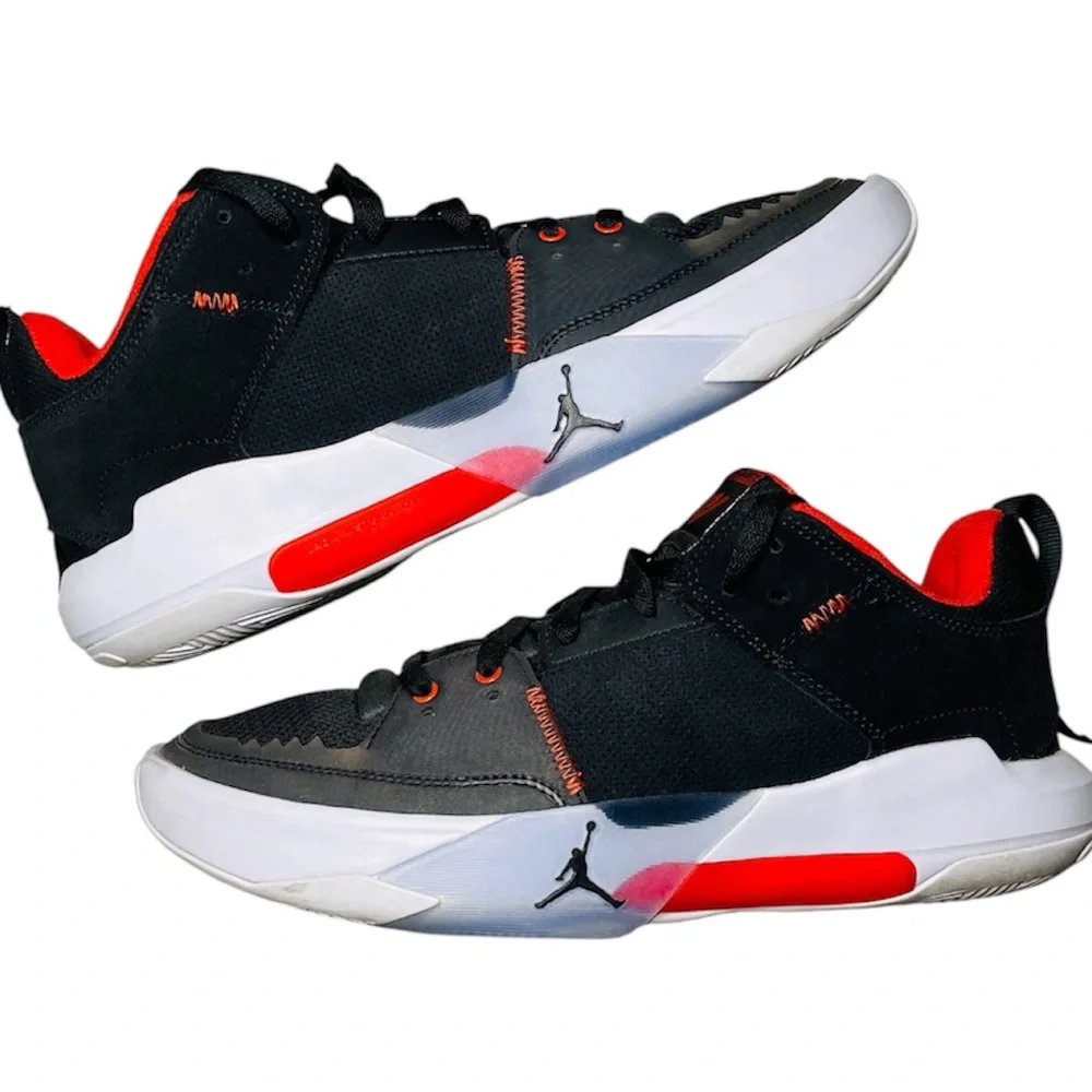 AIR JORDAN One Take 5 Mens Shoes Sneakers Size 9 Basketball Black Red